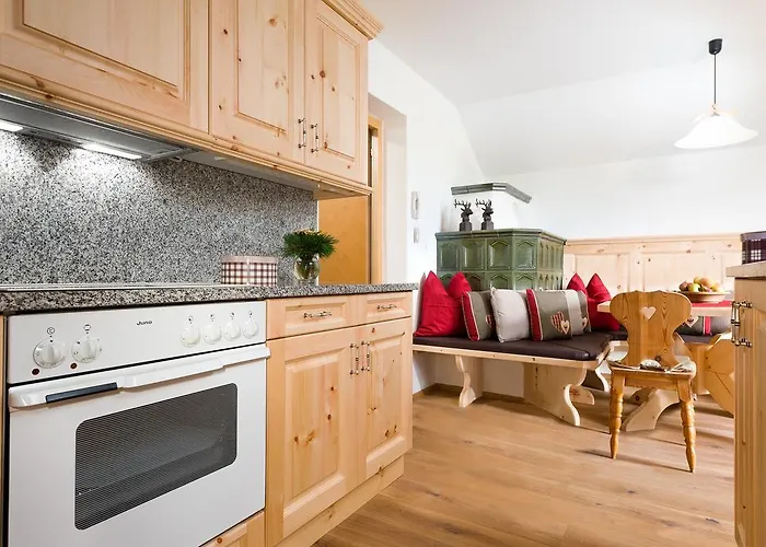 Kasperhof 1 - 5 * Innsbruck